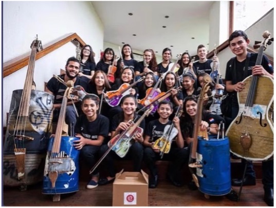 Orquesta de Instrumentos Reciclados de Cateura